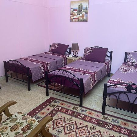 Appartement Ibn Khaldoon à Madaba Extérieur photo