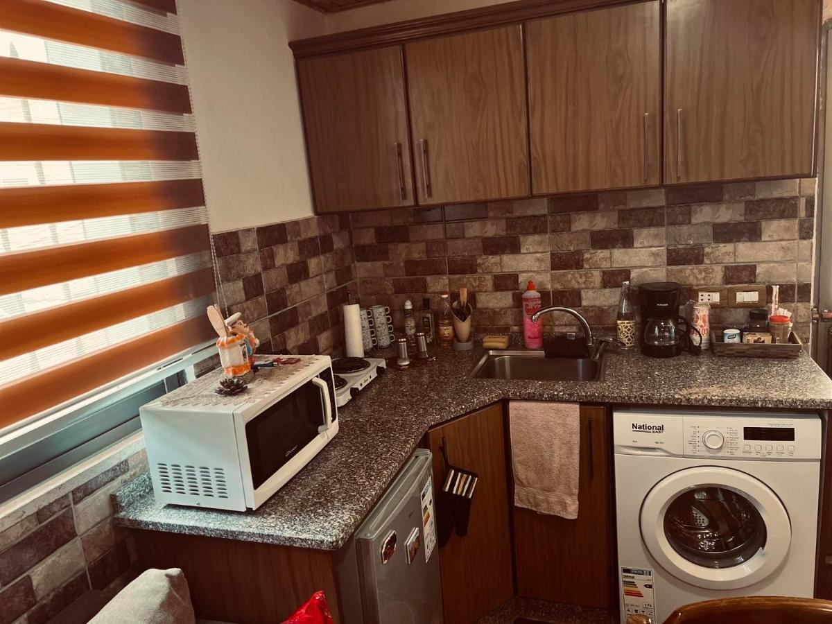 Appartement Ibn Khaldoon à Madaba Extérieur photo