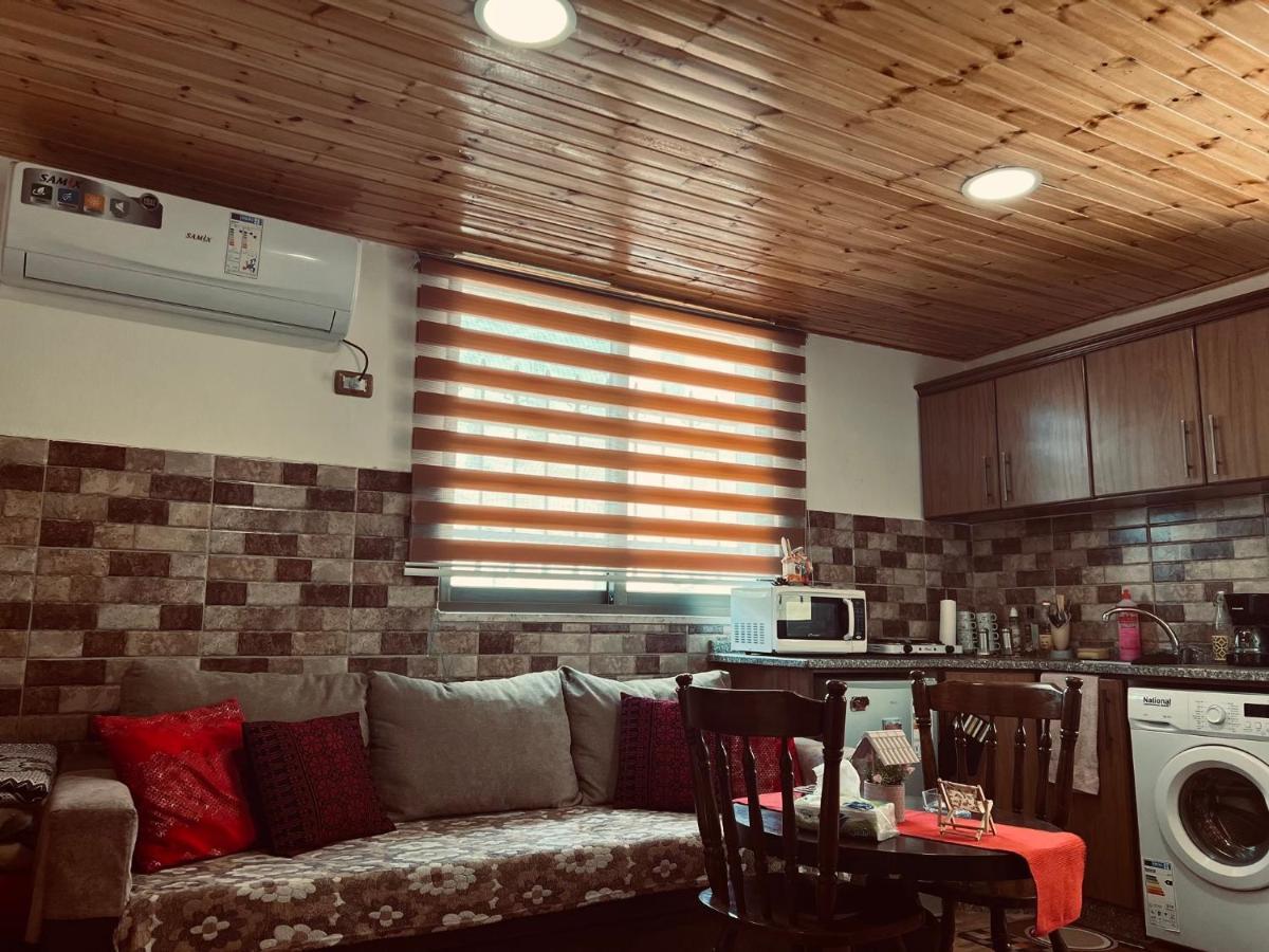 Appartement Ibn Khaldoon à Madaba Extérieur photo