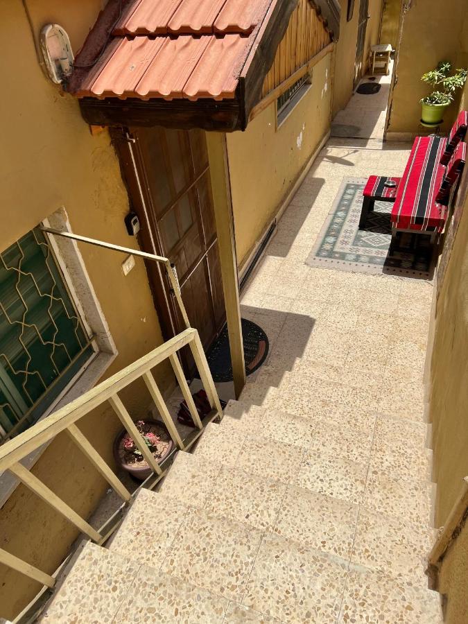 Appartement Ibn Khaldoon à Madaba Extérieur photo